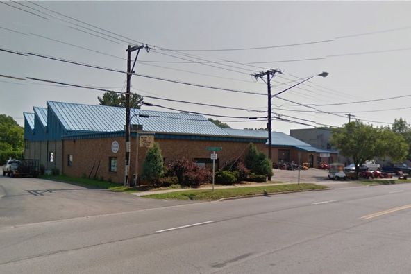 507 W Commercial St, East Rochester, NY 14445